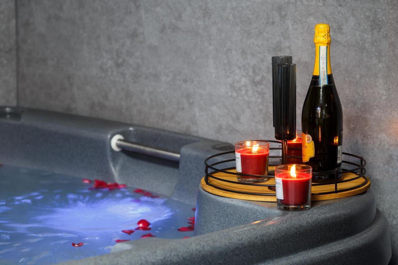 Riverside Studio With Jacuzzi! Шефилд Экстерьер фото